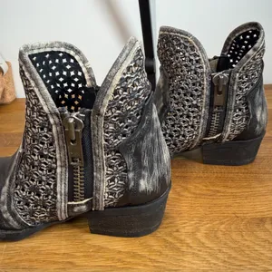 Circle G Corral Trading Boots Womens Sz 7.5 Leather Western Cut Out Ankle Zip thumbnail 6