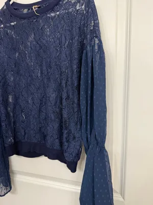 Free People Navy Lace Bell Sleeve Top Women’s XS thumbnail 6