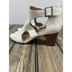 Clarks Womens 8.5M Deva Heidi White Leather Ankle Strap Heels Sandals Boho thumbnail 2