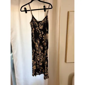 REFORMATION Black Floral Midi Crimini‎ Dress Size 0 thumbnail 6