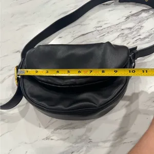 Flour Half Moon Crossbody Women's Street Level Black thumbnail 14