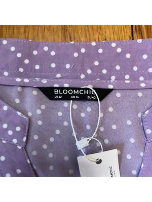 BLOOMCHIC NWT Polka Dot V Neck Ruffle Trim Blouse Lavendar - Size 12 thumbnail 2