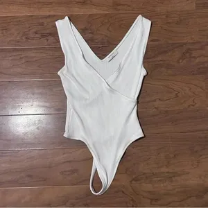 BABATON ARITZIA Lido Bodysuit‎ One Piece White Sleeveless Thong Ribbed Medium thumbnail 3