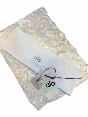 NWT ALO Yoga performance conquer headband - white thumbnail 4