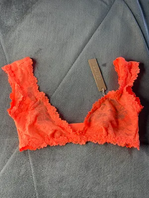 SKIMS Bra thumbnail 1