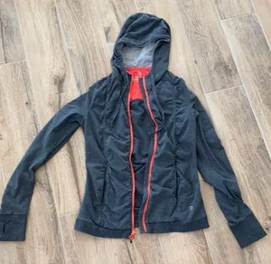 Jacket Size M thumbnail 1
