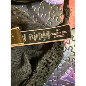 Victoria's Secret Black Lace‎ Bralette V-Neck Cage Strap Scalloped Eyelet Size M thumbnail 6