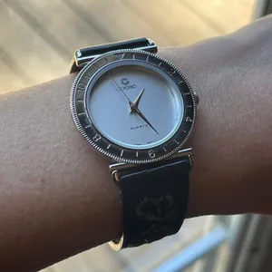 Vintage 80s Giordano watch leather Hong Kong black embroidered works! thumbnail 3