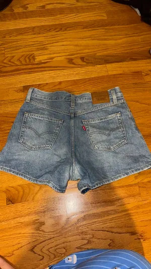 Levi’s Mom Shorts Jean Denim thumbnail 3