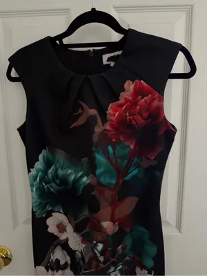 Black Floral Bodycon Dress Size 6 thumbnail 2