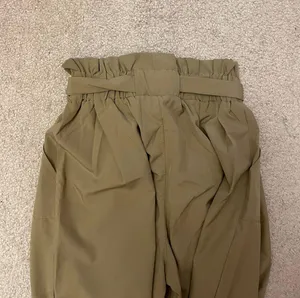SheIn Tan Paperbag Pants thumbnail 3