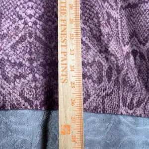 360 Cashmere Khloe Snake Print 100% Cashmere Sweater Women Large Boutique Mauve thumbnail 9
