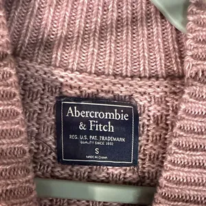 Abercrombie & Fitch Lilac Cable Knit Sweater thumbnail 2