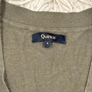 Quince v neck sweater size large thumbnail 3
