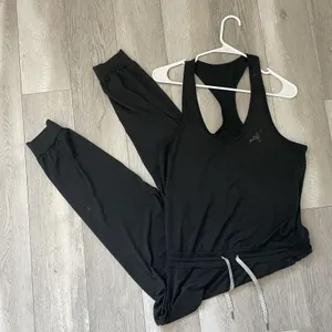 Vuori Lux Jumpsuit racerback sleeveless womens Black (small) athleisure casual thumbnail 7