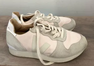 Veja bastille holiday quartz pink athletic size 5 shoe workout thumbnail 3