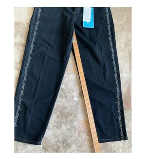 Embroidered dark wash jeans thumbnail 3