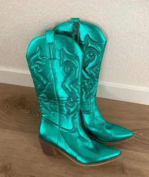Metallic Green Cowboy Boots Size 8 thumbnail 2