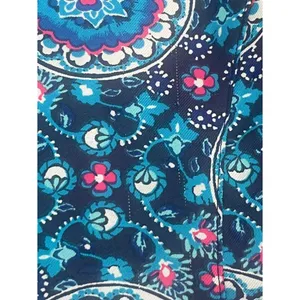 Vera Bradley scrub top in a Navy Medallion print Size XS thumbnail 7