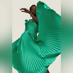 AMUR Giada Dress,‎ Green Satin Pleated, Size 2 thumbnail 7