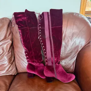 Elegant Burgundy Over-the-Knee Boots thumbnail 4