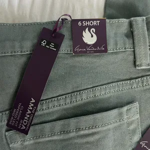 Gloria Vanderbilt Amanda classic tapered leg Green Jeans New thumbnail 2