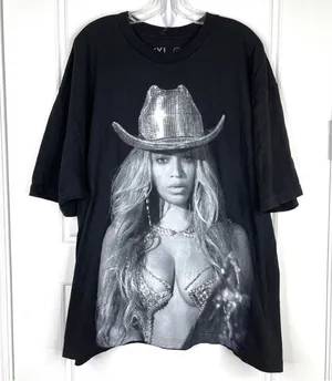NWOT BEYONCE Authentic Renaissance World Tour Cowboy Hat Merch Tee Tshirt M thumbnail 1