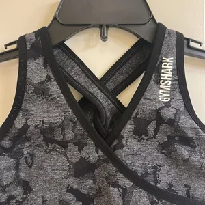 Gymshark Adapt Camo Seamless Sports Bra Black Size Small thumbnail 3