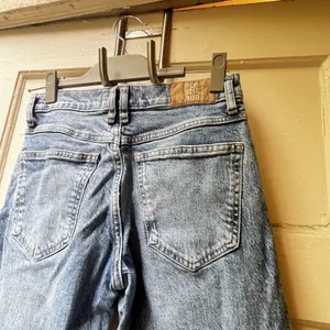 We the Free Risk Taker Jeans Sz 25 Blue Mid Rise Raw Hem Stretch Festival Rodeo thumbnail 6