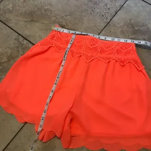 My Michelle Neon Orange Lace Flowy Shorts M‎ Medium Scalloped Edge thumbnail 5