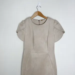 Calvin Klein Puff Short Sleeve Faux Suede Princess Seam Sheath Mini Dress size 4 thumbnail 4