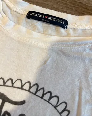 Brandy Melville Top thumbnail 4