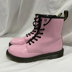 Dr. Martens Women's Sz 7 1460 Pink‎ Patent Leather Side Zip Combat Lace Up Boots thumbnail 3