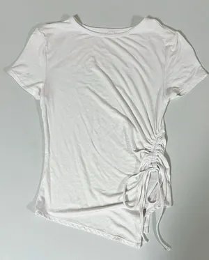 White Solid Crewneck Ruched Short Sleeve Shirt Top Blouse Tee Size S 🤍 thumbnail 1