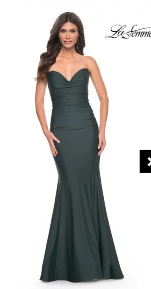 Emerald Green Prom Dress thumbnail 1