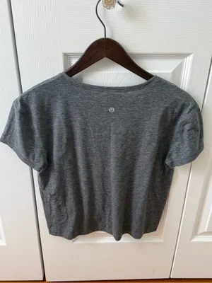 Lululemon Short Notice Tee in Heathered Black thumbnail 3