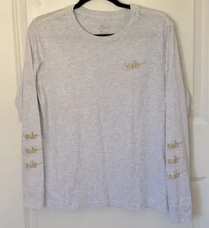 Nike Long Sleeve Gold Sparkle Logo Tee Large Activewear Workout thumbnail 1