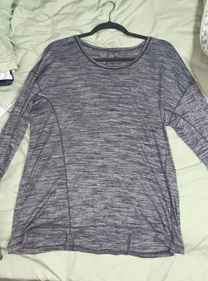 Lululemon Long Sleeve thumbnail 1