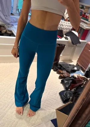 NWT Victoria’s Secret Sport Teal Flare Yoga Pants thumbnail 1