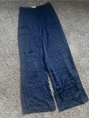 Rue Sophie Flowing Satin Wide-Leg Pants in Navy thumbnail 3