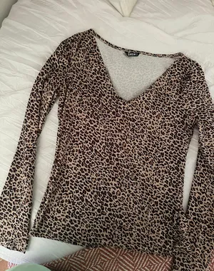 SheIn Leopard Top thumbnail 1