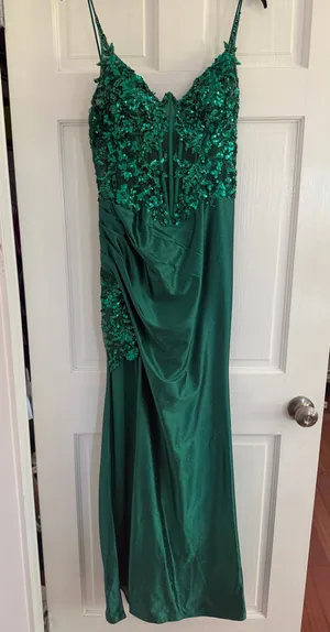 Boutique Green Sequin Prom Dress thumbnail 3