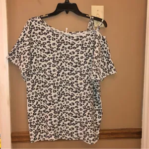Bini Cheetah Print Strappy Off Shoulder Knit‎ Top Grey Medium thumbnail 2