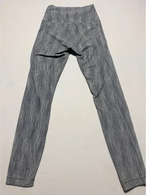 Lululemon Women's Gray Patterned High-Rise Leggings Size 4 thumbnail 3