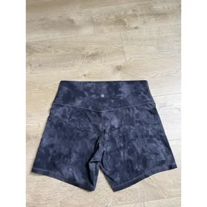 EUC Womens Lululemon Align HR Short 6" Size 14 Diamond Dye Pitch Graphite Grey thumbnail 3