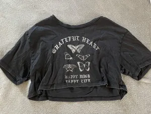 Garage Cropped T-Shirt Grey thumbnail 2