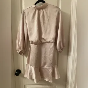 LIKE NEW Vici collection dress thumbnail 2