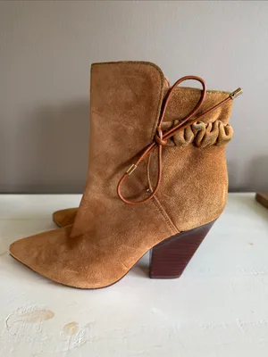TORY BURCH Lila Ankle Bootie Camel Brown Suede 7.5 Boho Minimalist Quiet Luxury thumbnail 4