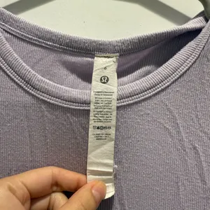 Lululemon Light Purple Short Sleeve Tshirt Top Workout thumbnail 2
