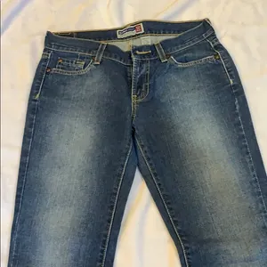 Size 4 Regular Old Navy Denim Blue Jeans Boot-cut thumbnail 5